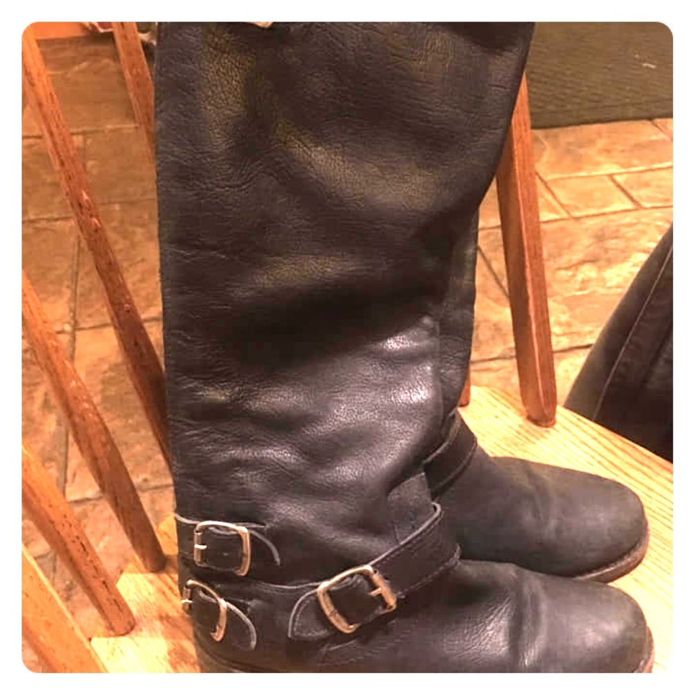 Frye Veronica Back ZIP Boots